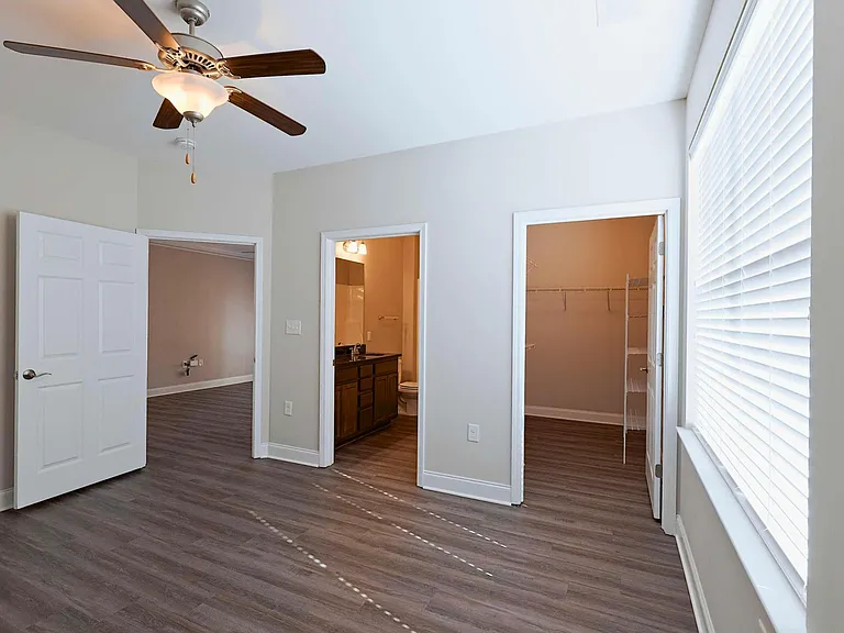 Alcove Garner — Photo 87