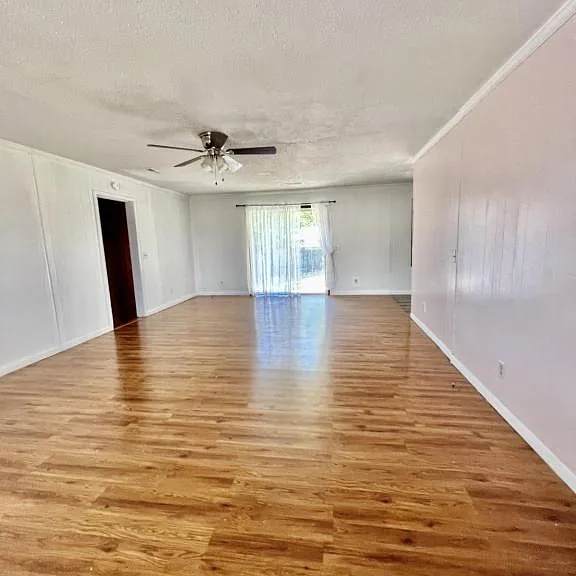 1602 Stadium St — Photo 4
