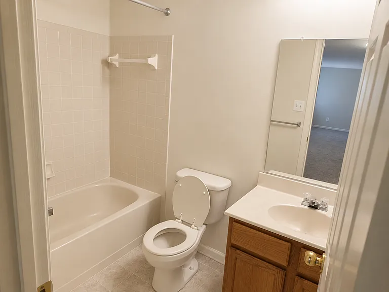 2806 Captains Cove Ct — Photo 2