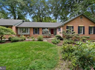 11467 Bronzedale Dr, Oakton, VA 22124