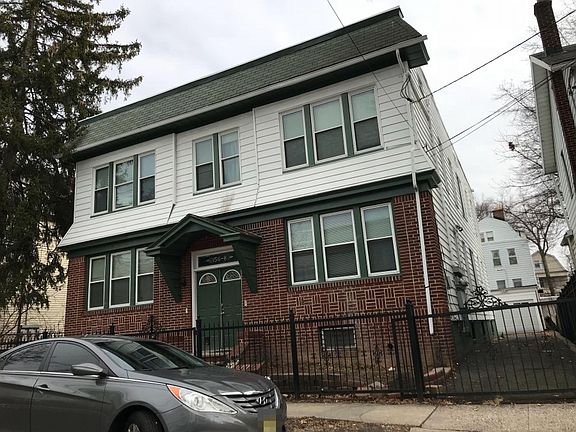 2nd image of 156-158 Sunset Ave