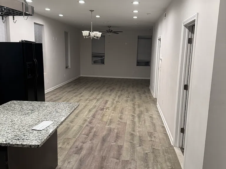 29 Pratt St #1 — Photo 2