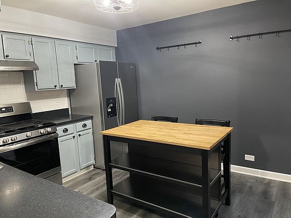4th image of 2319 Aspen Dr