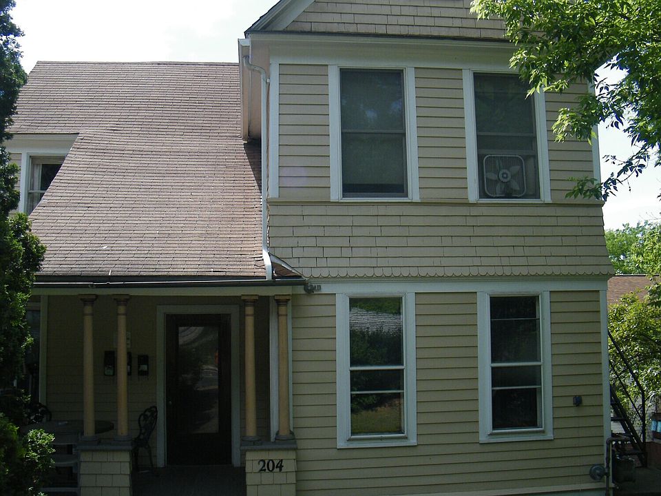 1st image of 204 W Spencer St #1