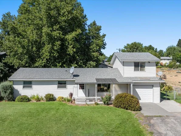 1209 11th St, Benton City, WA 99320