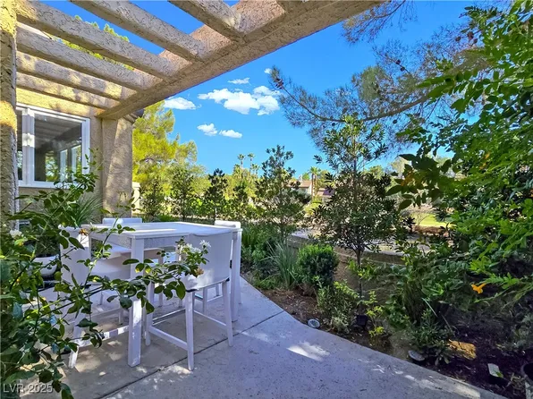 5008 Shoal Creek Cir, Las Vegas, NV 89113