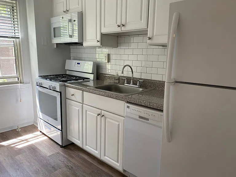 Jericho Manor Apartments — Photo 73