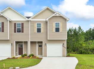 2039 Folkstone Woods Ln, Holly Ridge, NC 28445