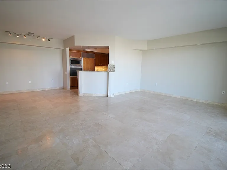 2777 Paradise Rd #708 — Photo 3