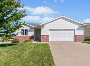 4020 Banar Ave SW, Cedar Rapids, IA 52404