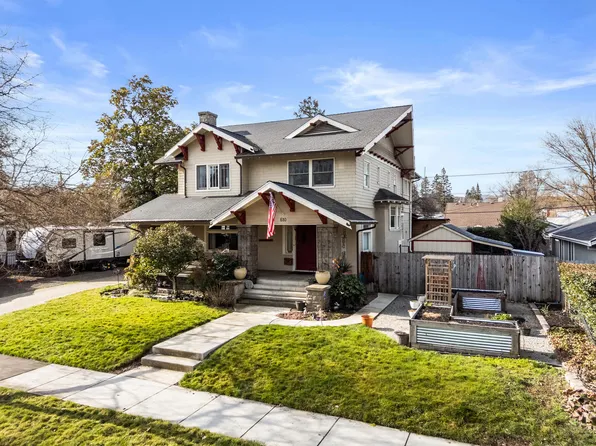 610 S Holly St, Medford, OR 97501