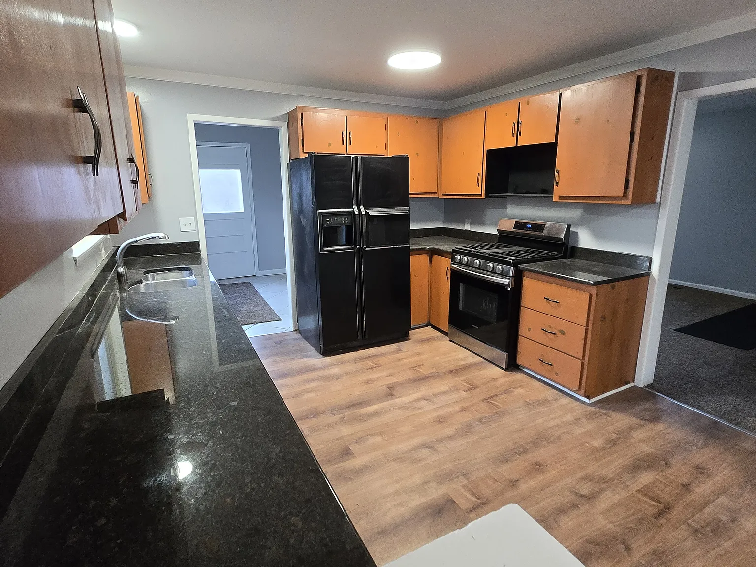 3 bed, 1163 sqft, $1,800 — Photo 3