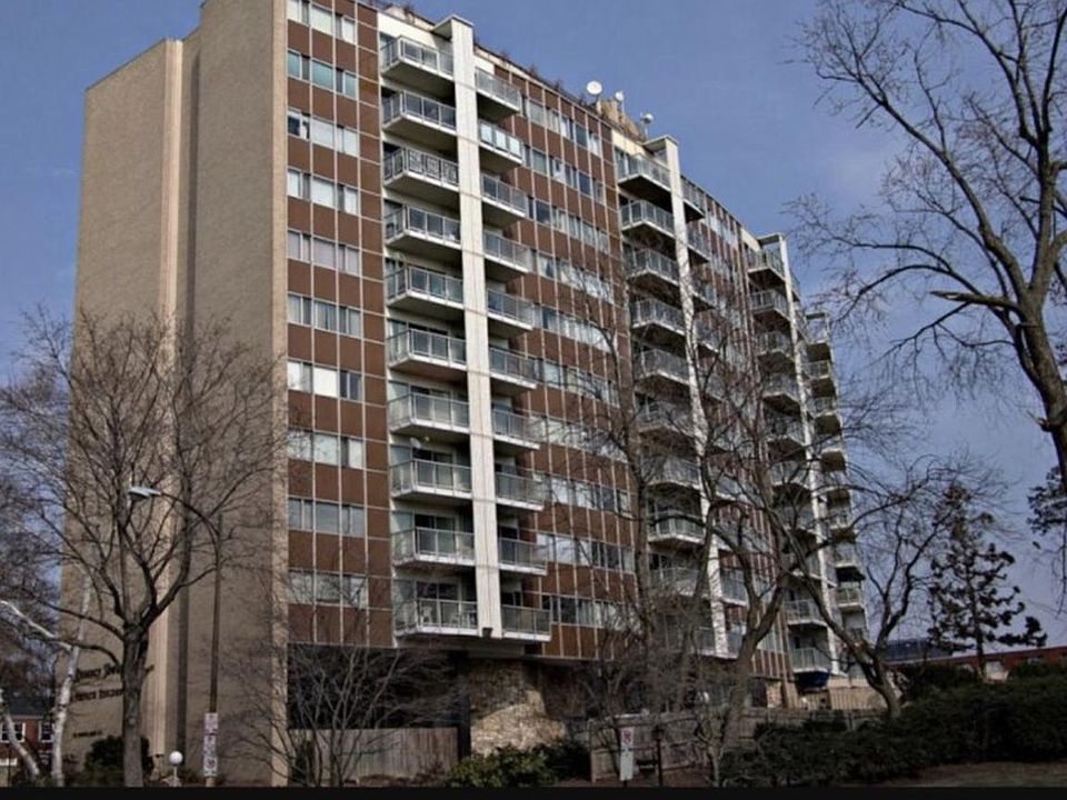 2nd image of 30 Woodland St #8