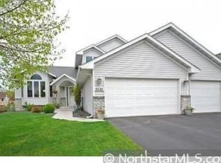 9032 Dunbar Knoll Ct N, Brooklyn Park, MN 55443