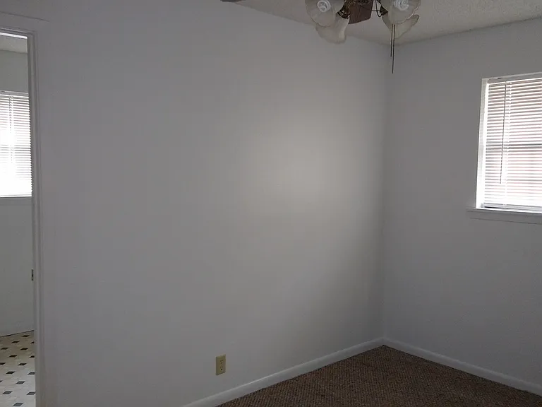 133 Janice Ln — Photo 10