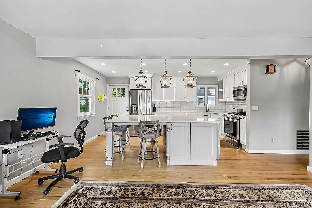 4 bed, 2.0 bath, 1531 sqft, $5,850 — Photo 1