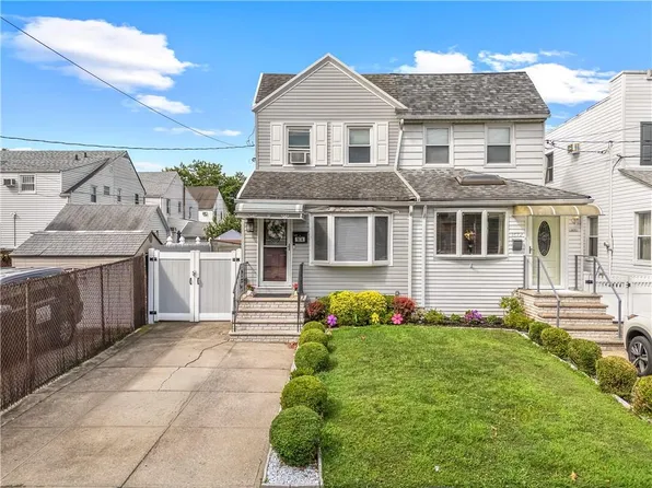 1674 E 38th St, Brooklyn, NY 11234