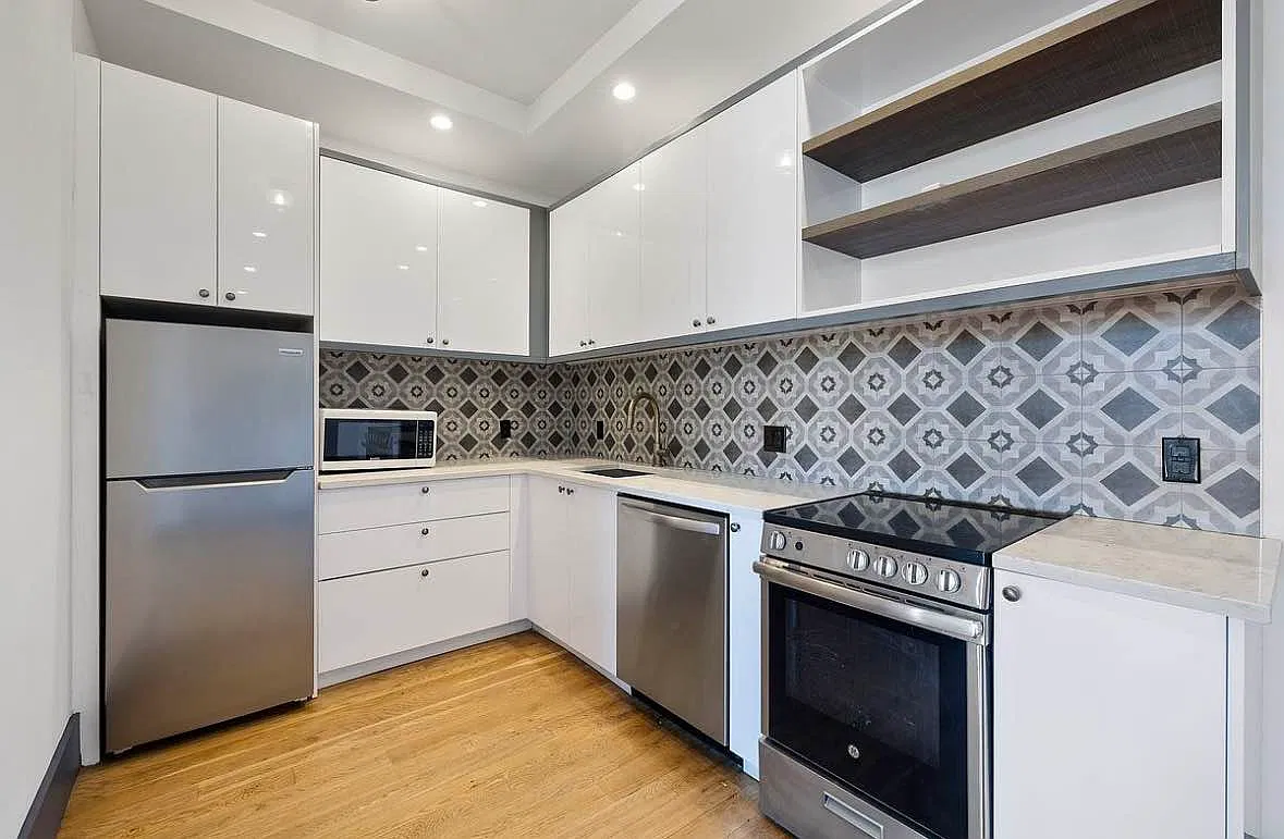 412 Evergreen Avenue — Photo 4