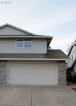 1st image of 9002 NE Lewis Dr