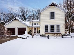 1325 Sycamore Ln, Benton Harbor, MI 49022