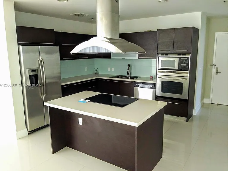 7928 East Dr #701 — Photo 1