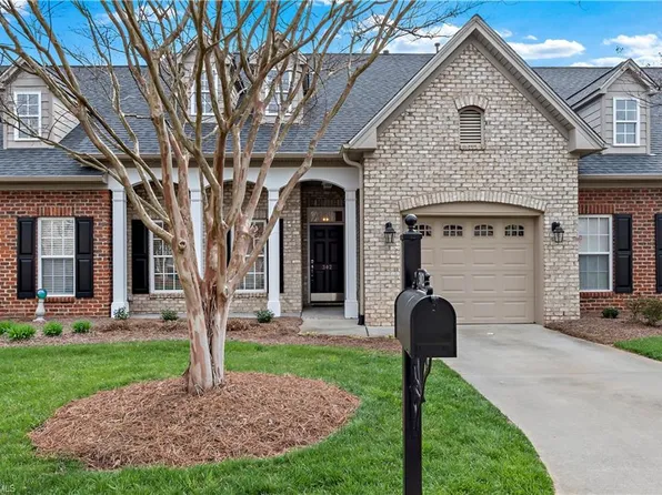 302 Pelican Ln, Clemmons, NC 27012