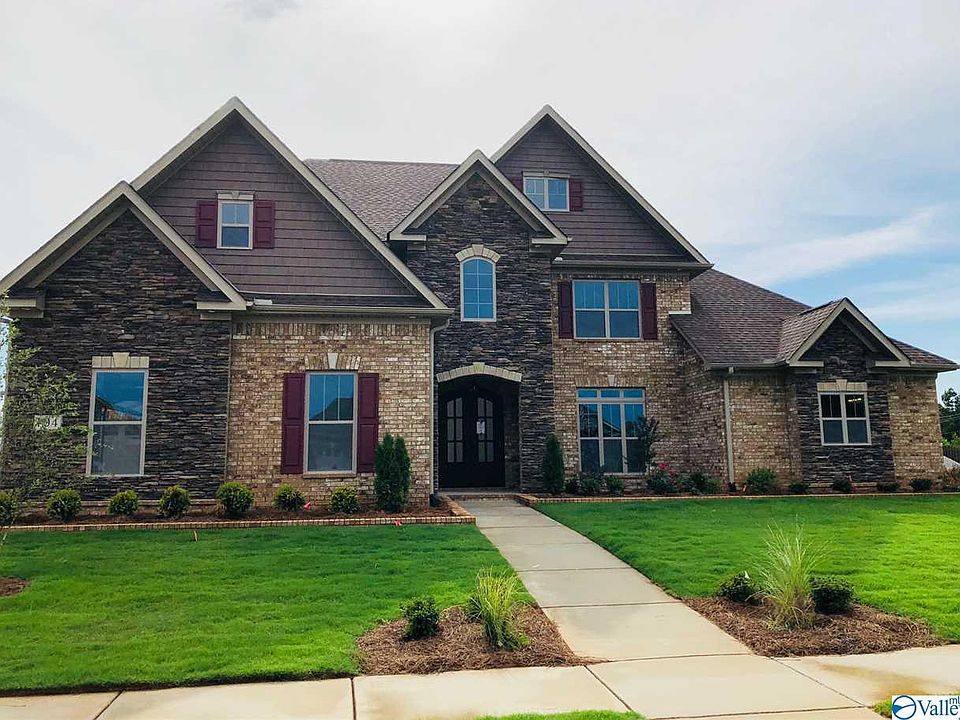 2nd image of 103 Old Willow Dr