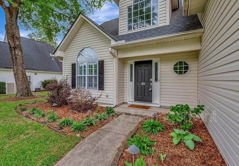 115 Tattingstone Way — Photo 2