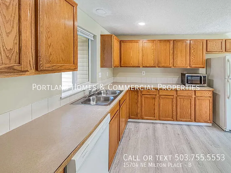 15704 NE Milton Pl #B — Photo 5