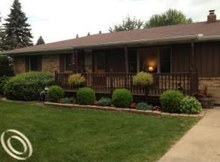 3794 County Farm Rd, Howell, MI 48843