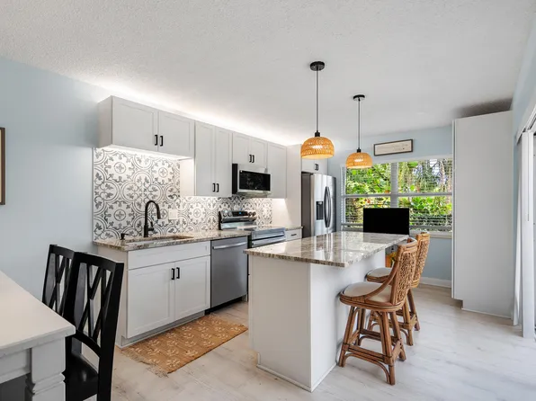 3273 SW Sunset Trace Circle, Palm City, FL 34990