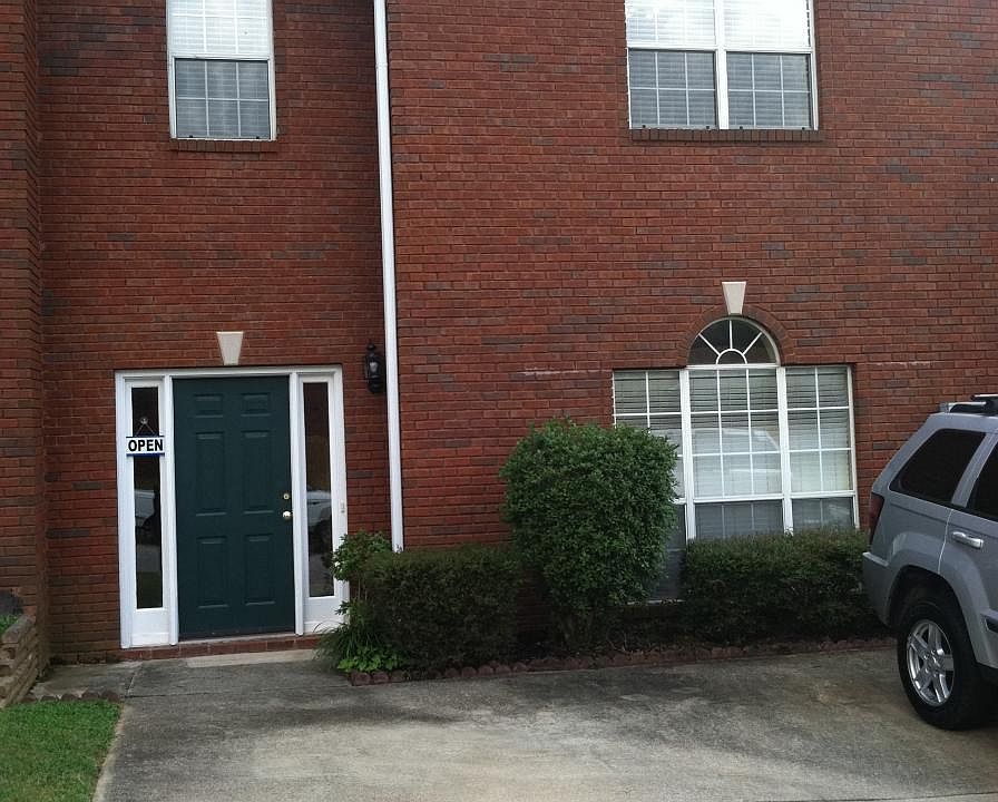 1st image of 114 Sommersby Dr #114