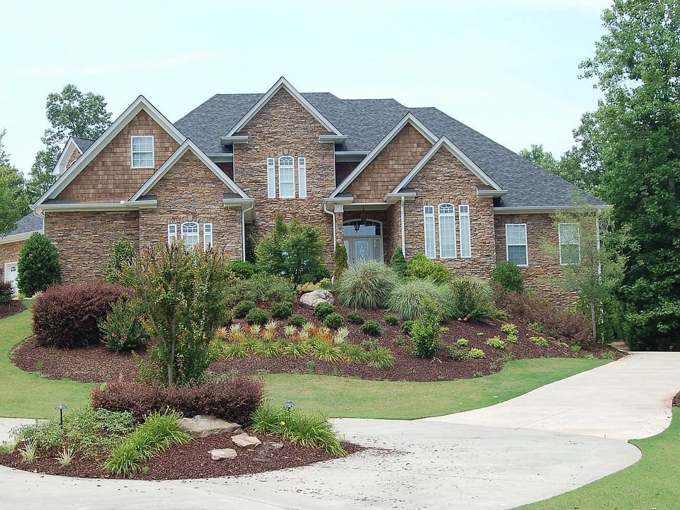Beautifull Estate Home on 5 Acres