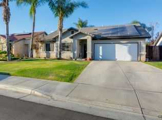 9800 Battersea Park Dr, Bakersfield, CA 93312