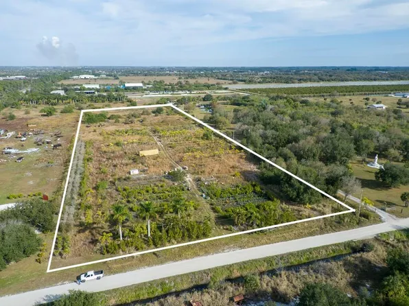 7300 17th Street SW, Vero Beach, FL 32968