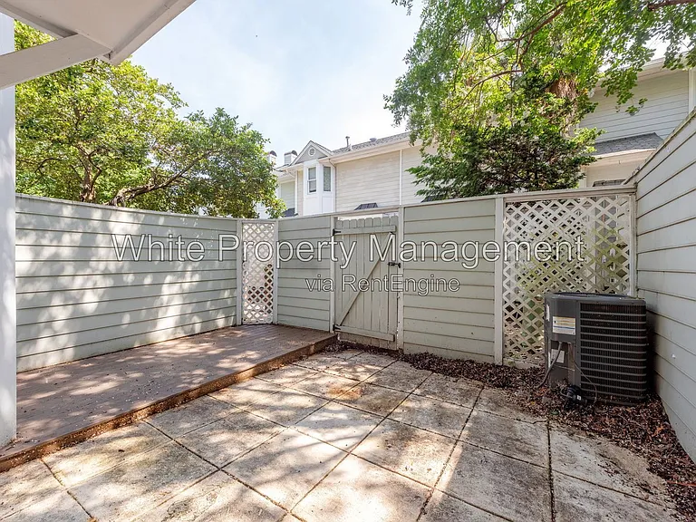 437 Clarkson Green St — Photo 22
