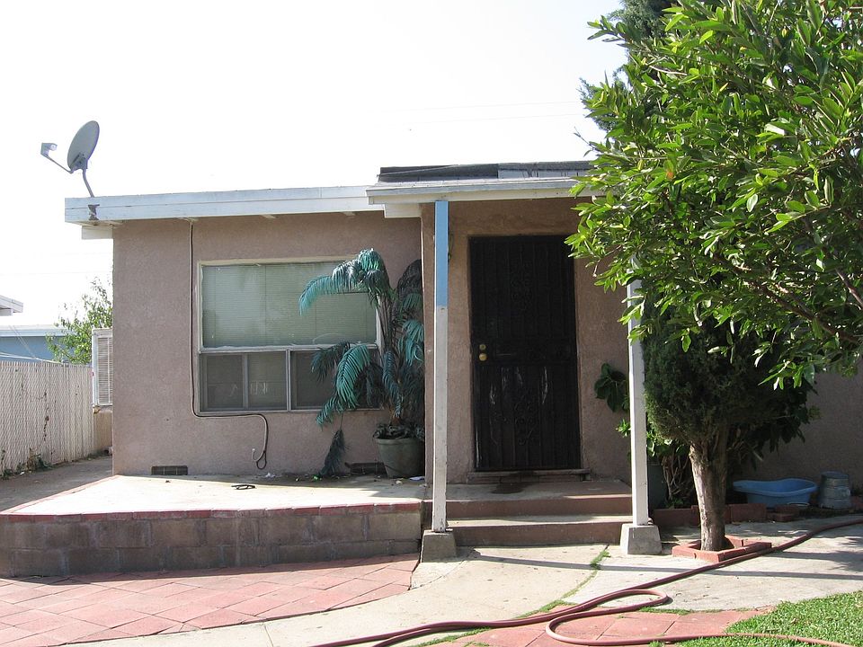 2nd image of 1710 S Miramonte Ave