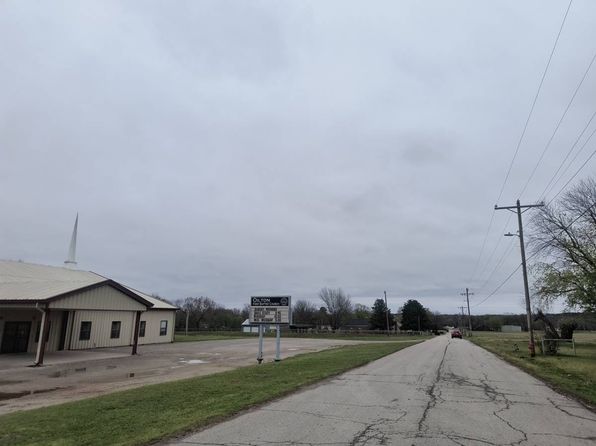 301 W Rogers St, Oilton, OK 74052