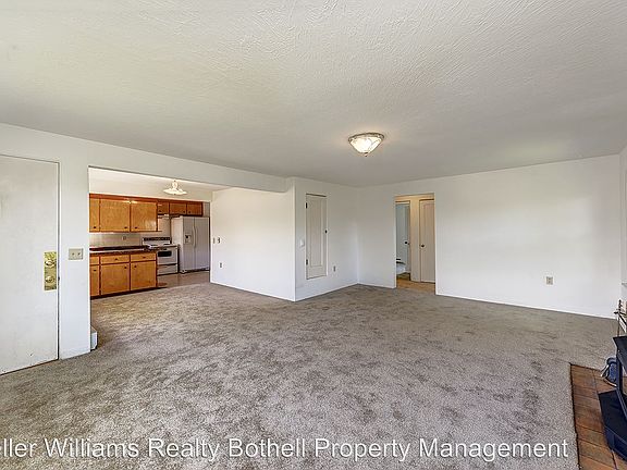 4th image of 13616 51st Ave S Unit 2