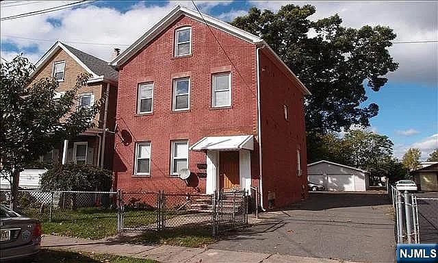 1st image of 83 Plauderville Avenue