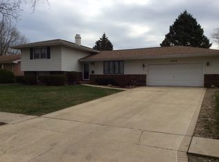 2604 Delaware Dr, Springfield, IL 62702