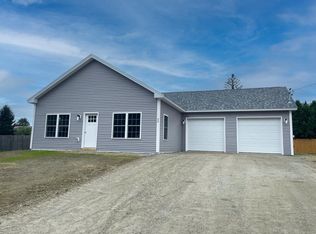 29 Fortin Way, Lewiston, ME 04240