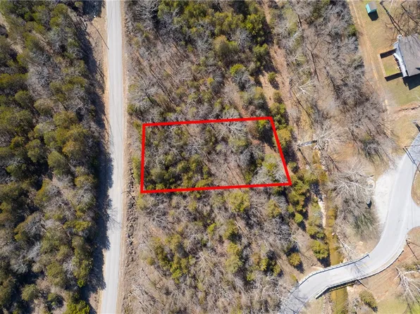 Valley Dr #9, Eureka Springs, AR 72631