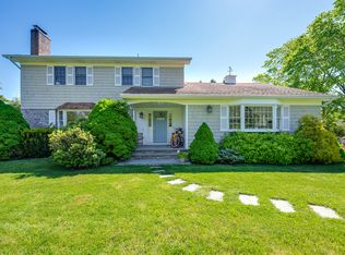 23 Lamb Ave, East Quogue, NY 11942