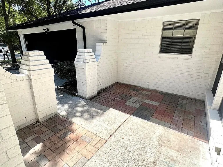 2719 Tinechester Dr — Photo 14