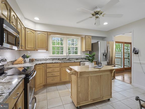 2nd image of 6108 Scotch Dr
