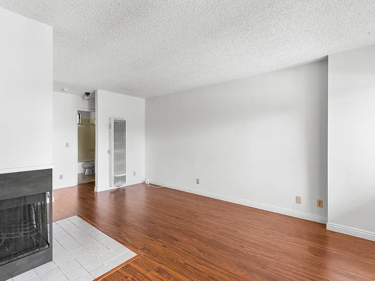 4193 Greenbush Ave #2 — Photo 3