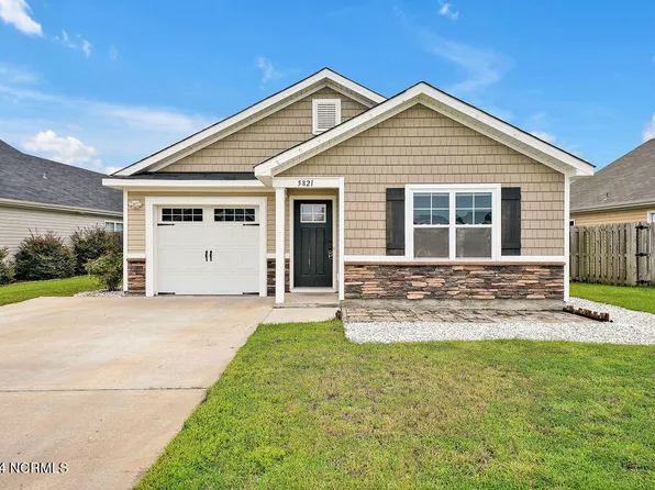 5821 Heritage Oaks Lane, Leland, NC 28451