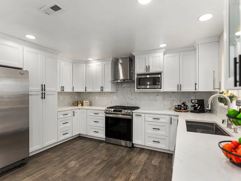 Kitchen(Mainlevel)