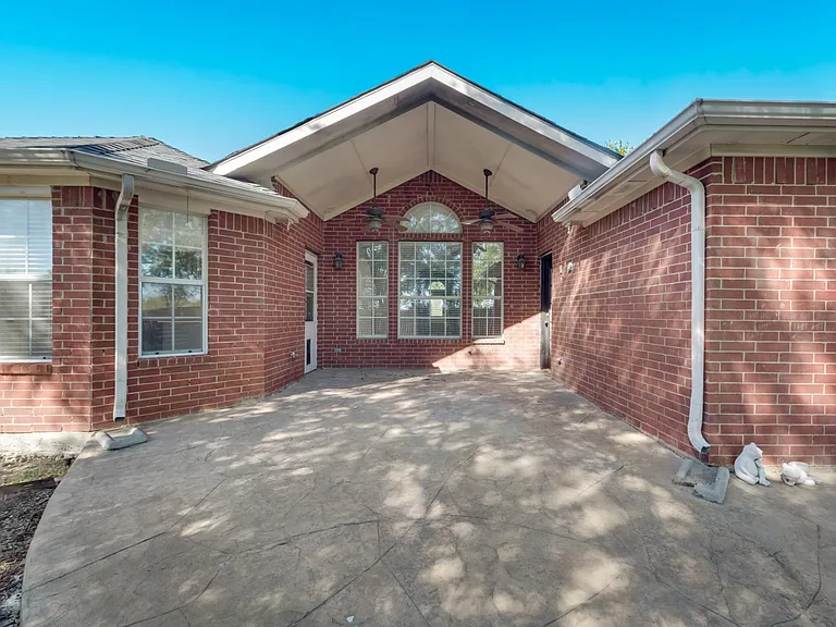10911 Robincreek Ln — Photo 15